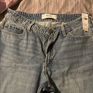 Hollister Women's Light Wash curvy High-Rise Jeans